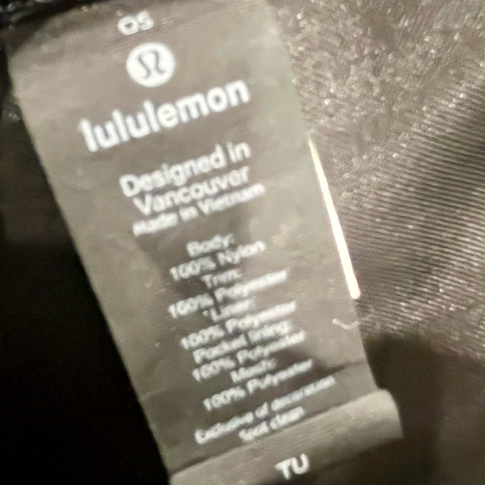 Lululemon Early Embark Duffle Bag - Picture 5 of 14